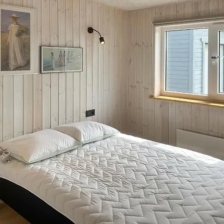 Nice Home In Hvide Sande With Wifi Semesterbostad *